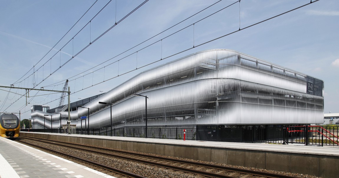 Nieuwbouw Parkeergarage P+R Elst 
